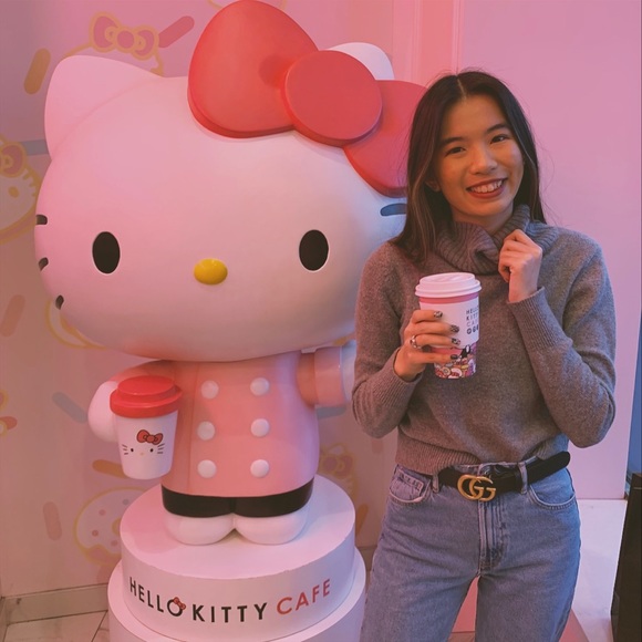 Meet your Posher, Kelly - Picture 2 of 3